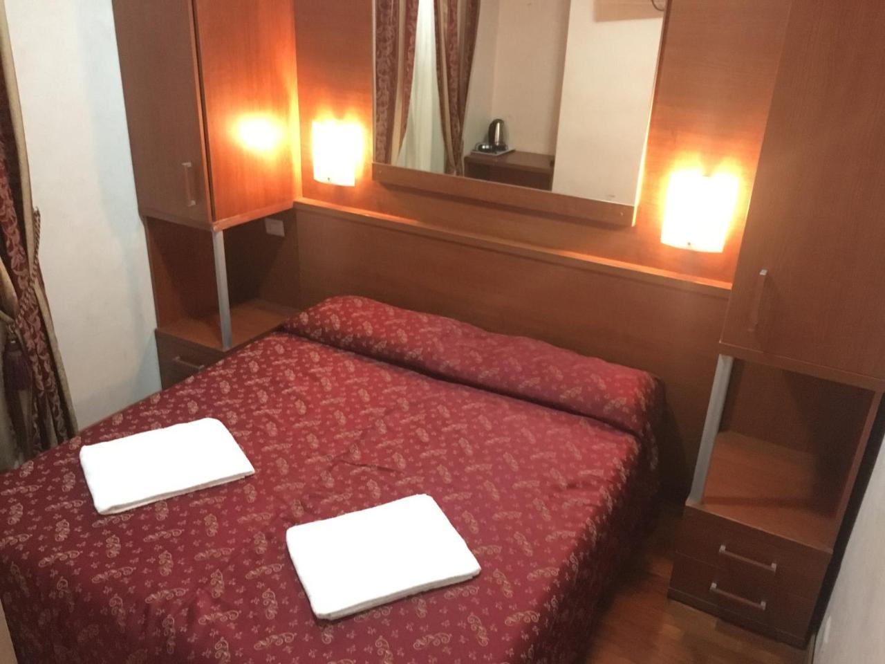 Toffa Place In Hotel Rom