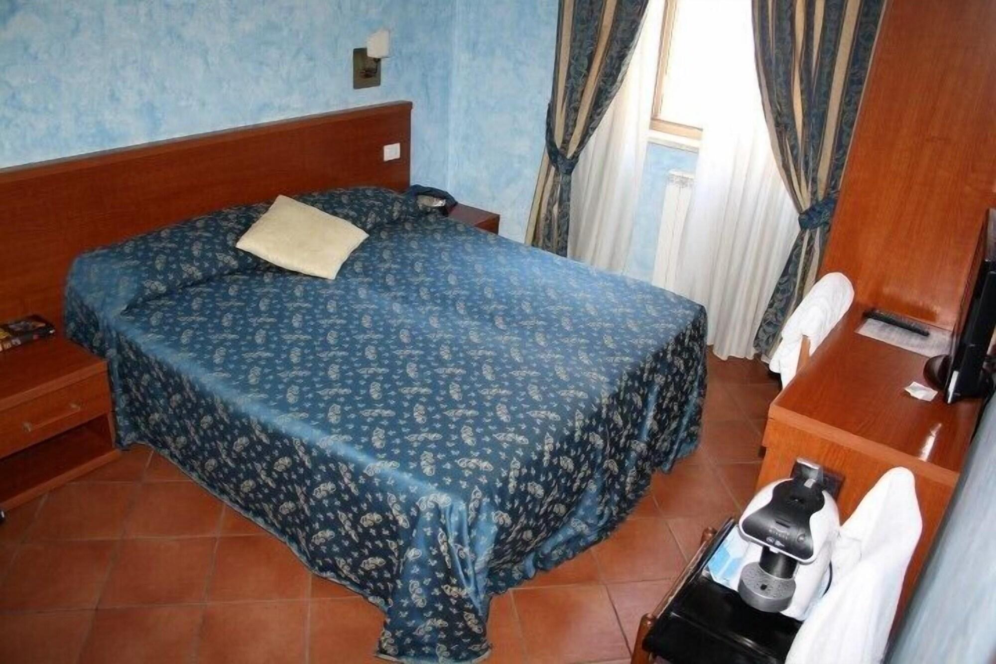 Toffa Place In 2* Roma