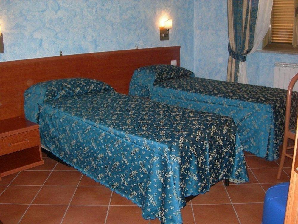 Toffa Place In Roma